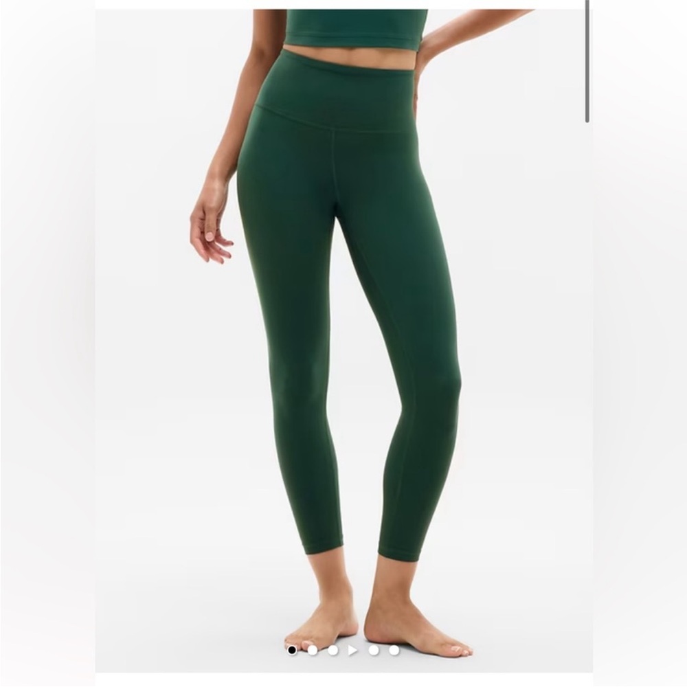 Athleta Powervita 7/8 length Green Leggings
